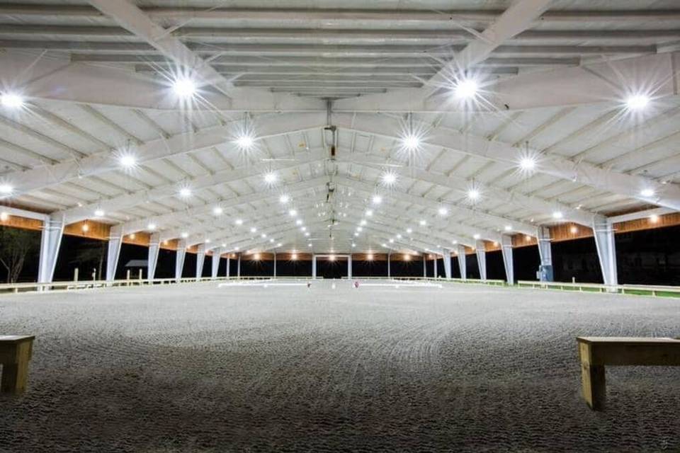 Covered space - Portofino Equestrian Center