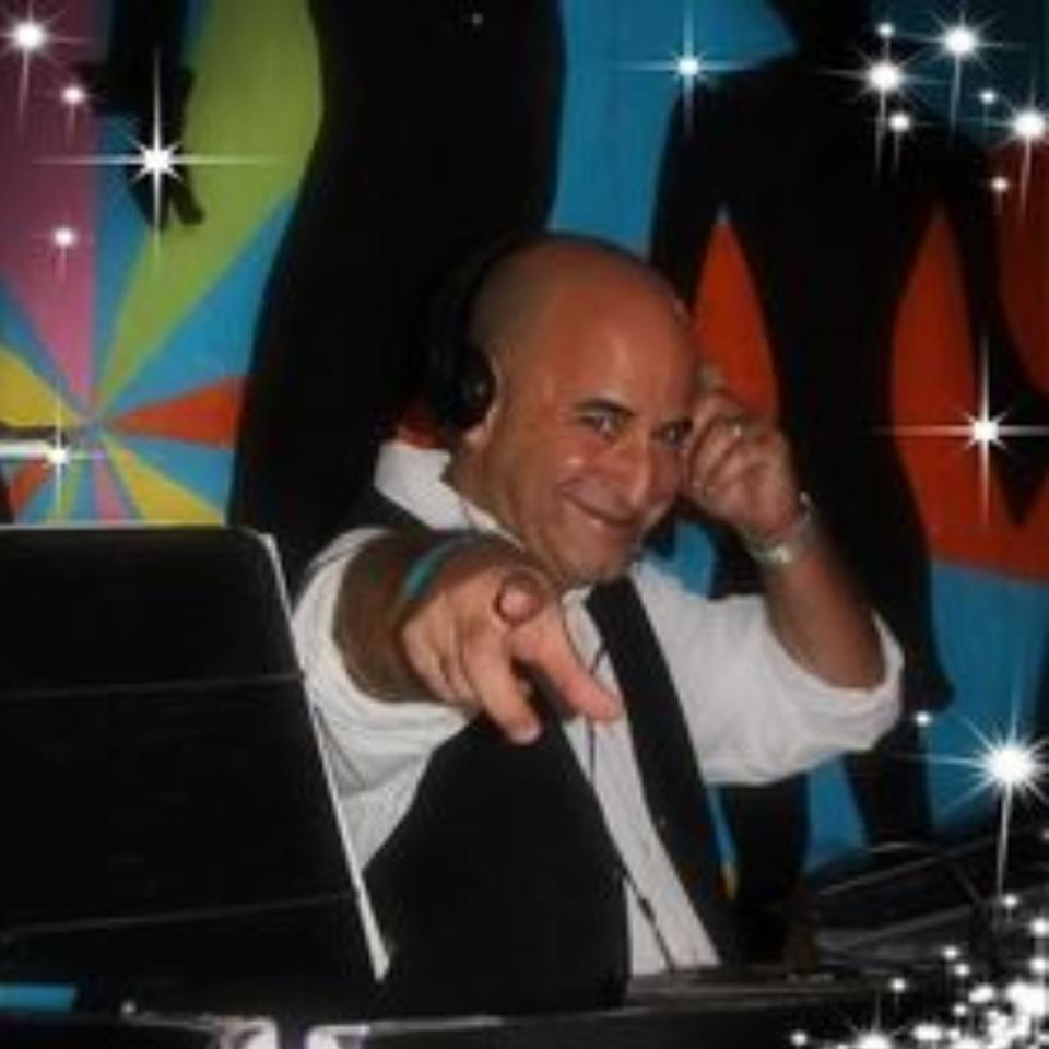DJ RUSS