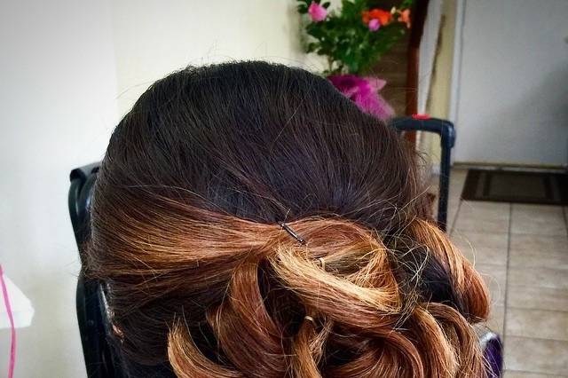 One of the bridesmaids #updos from marissa's wedding today. #Sidedo #bridalhair #lisaleming