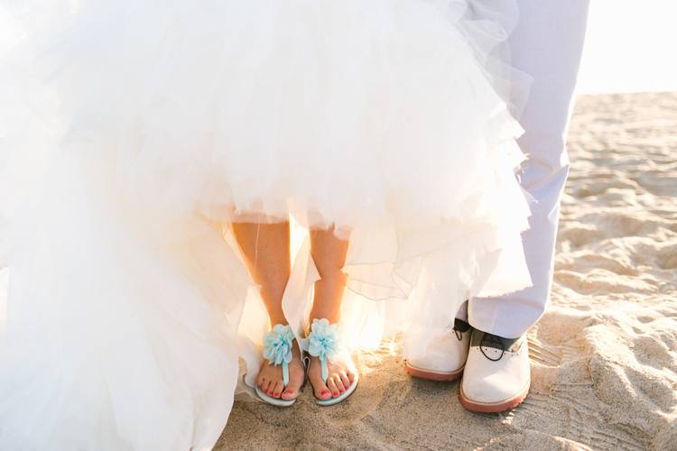 Creative couple' shoes portrait