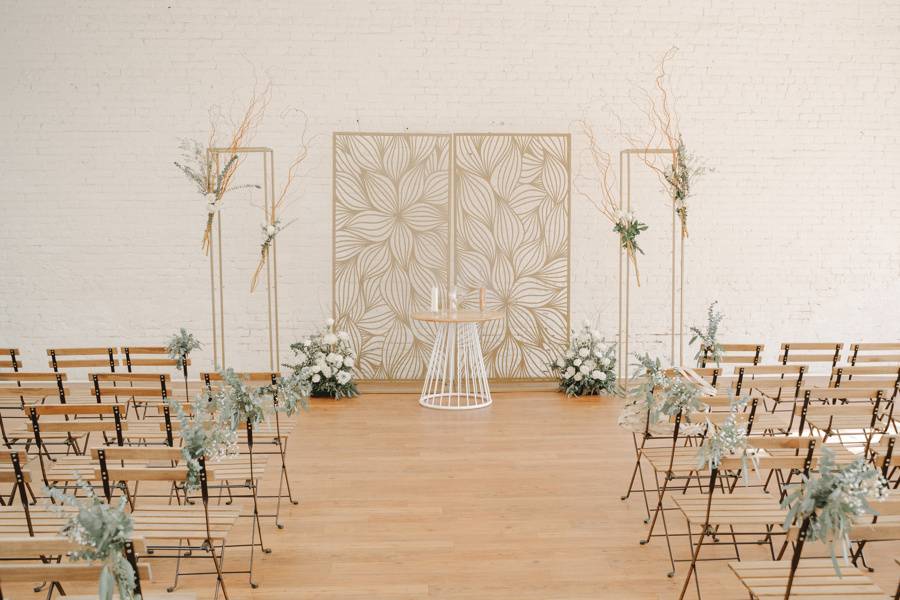 Ceremony Altar decor by JMEE