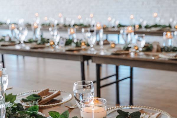 Romantic rustic tablescape