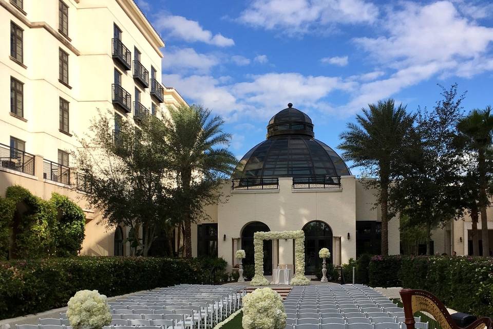 Alfond Inn outdoor ceremony