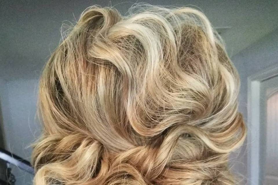 Bump with Cascading curls