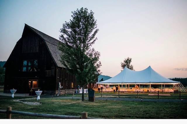 Dover Bay Homestead Barn