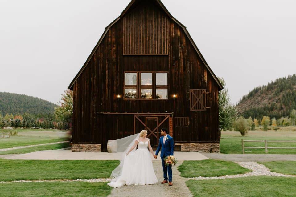 Dover Bay Homestead Barn