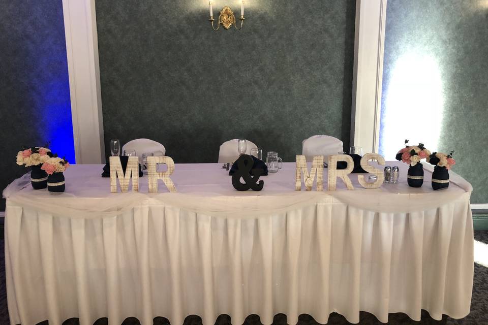 Sweetheart table