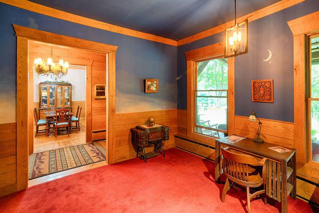 Legends Woodland Lodge
