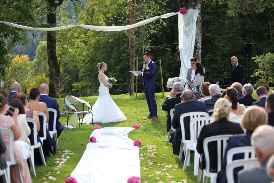 Outdoor Ceremony