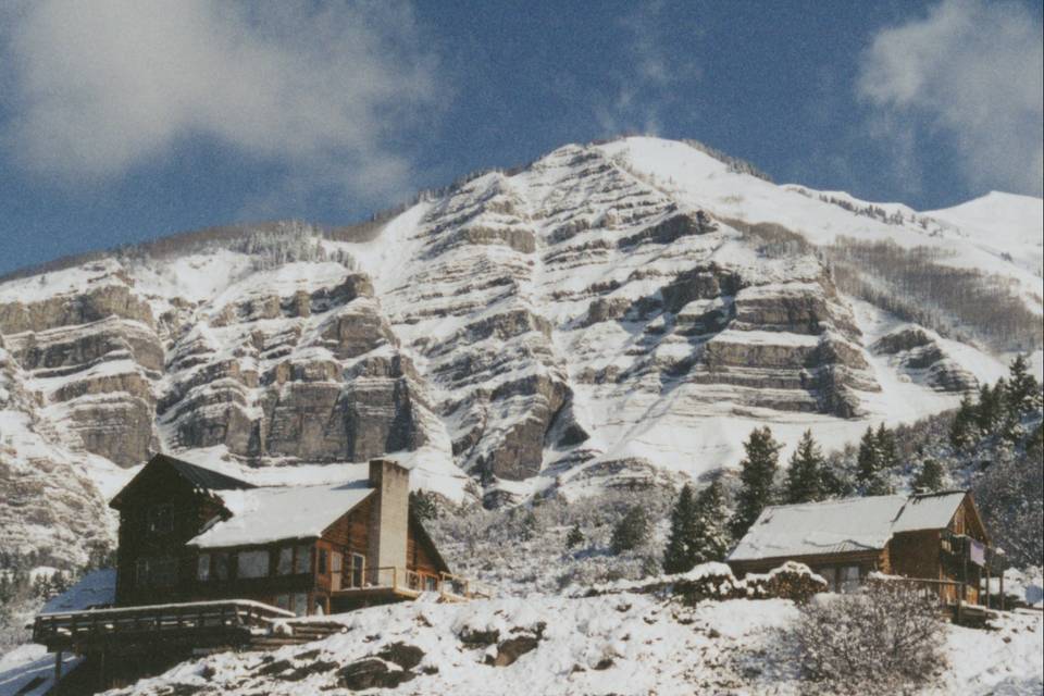 Marble Lodge on Beaver Lake Retreat