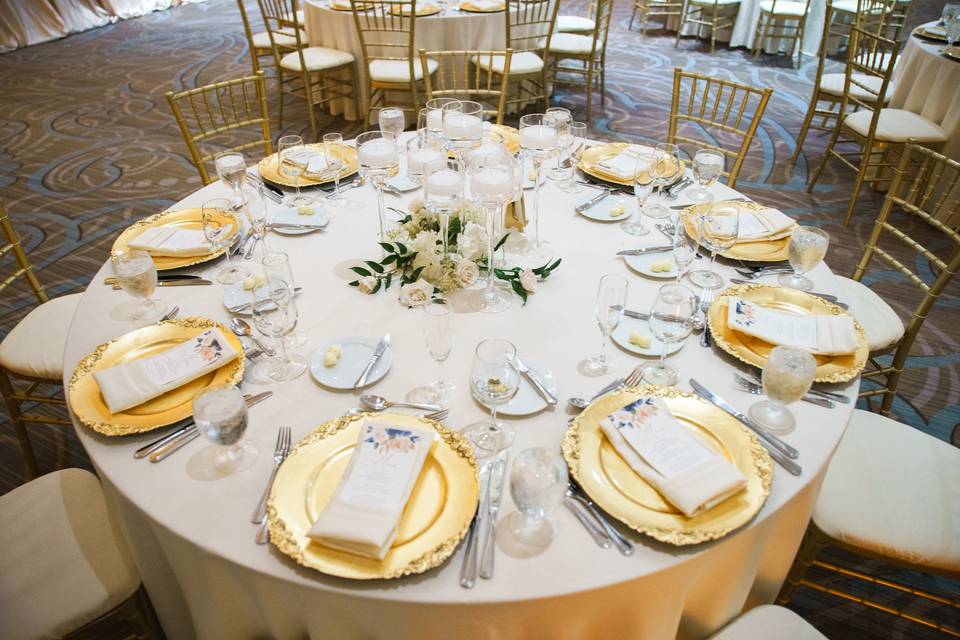 We love gold settings!