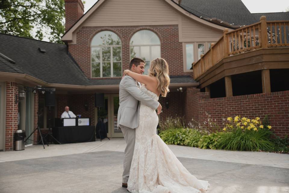 Garden Patio - First Dance