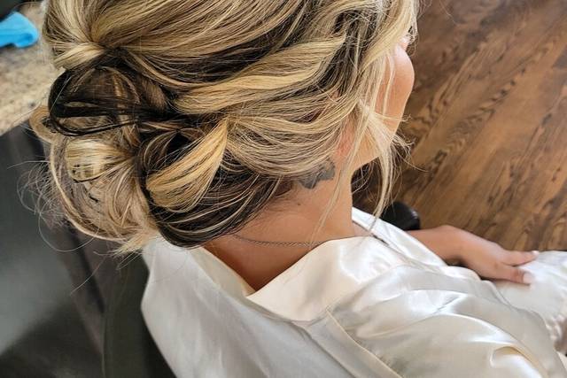 Le Cheveu Salon
