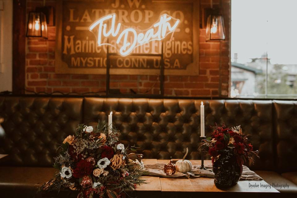 Mood sweetheart tablescape