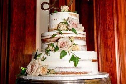 Blush cake flowers