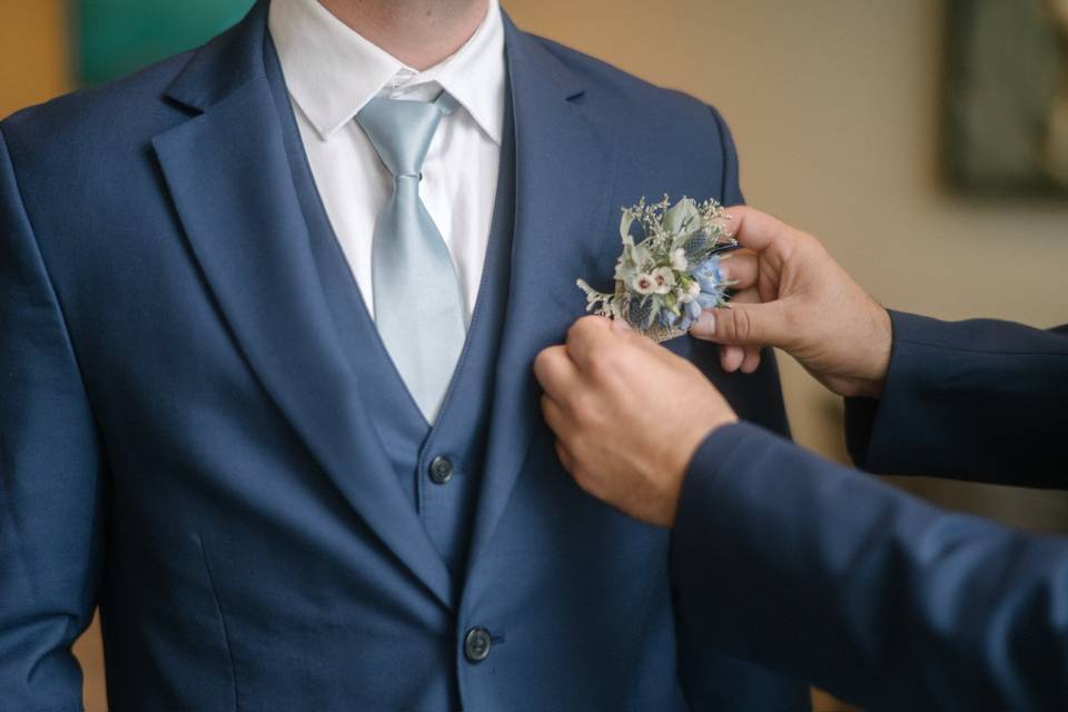 Blue pocket flowers
