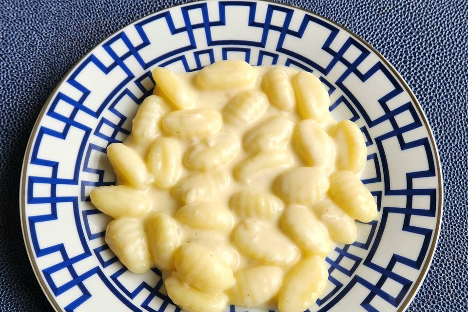 Cheese gnocchi