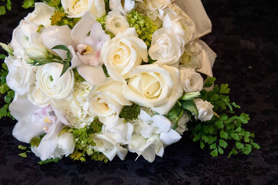 White roses