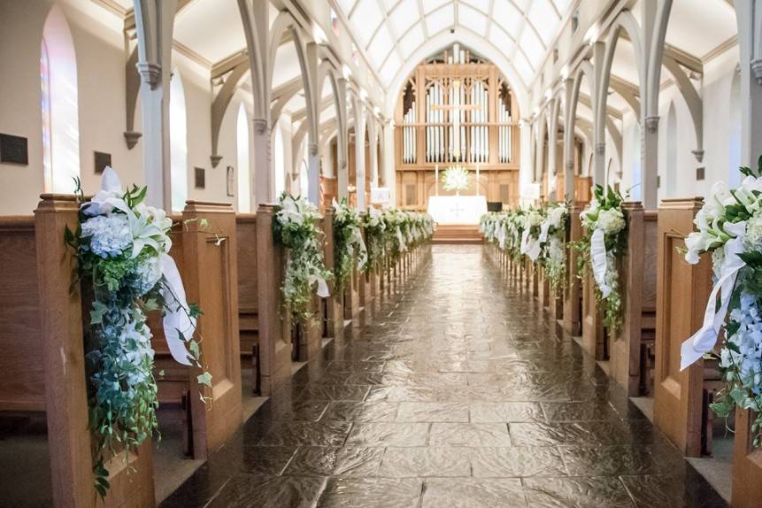 Floral aisle decor