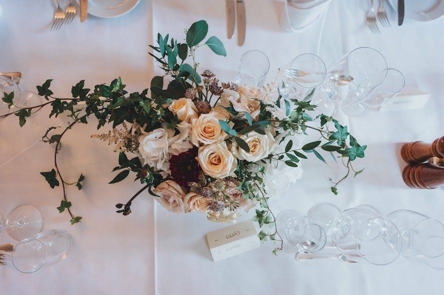 Floral table centerpiece