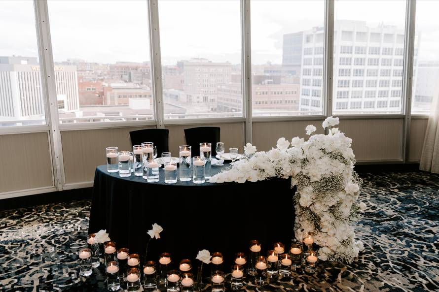 Sweetheart Table