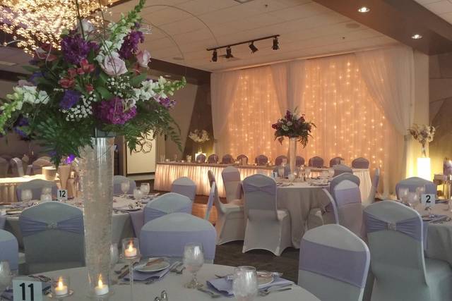 The Sunset Room at the Vista