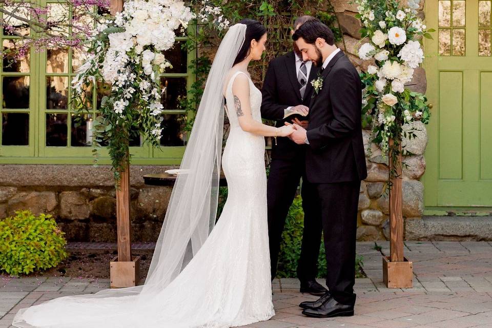 Wedding arch