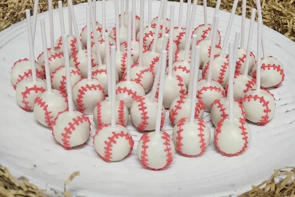 Personalized cake pops