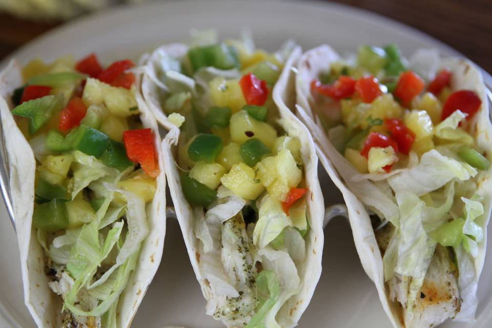 Dish Boat House Bar & Grill offers