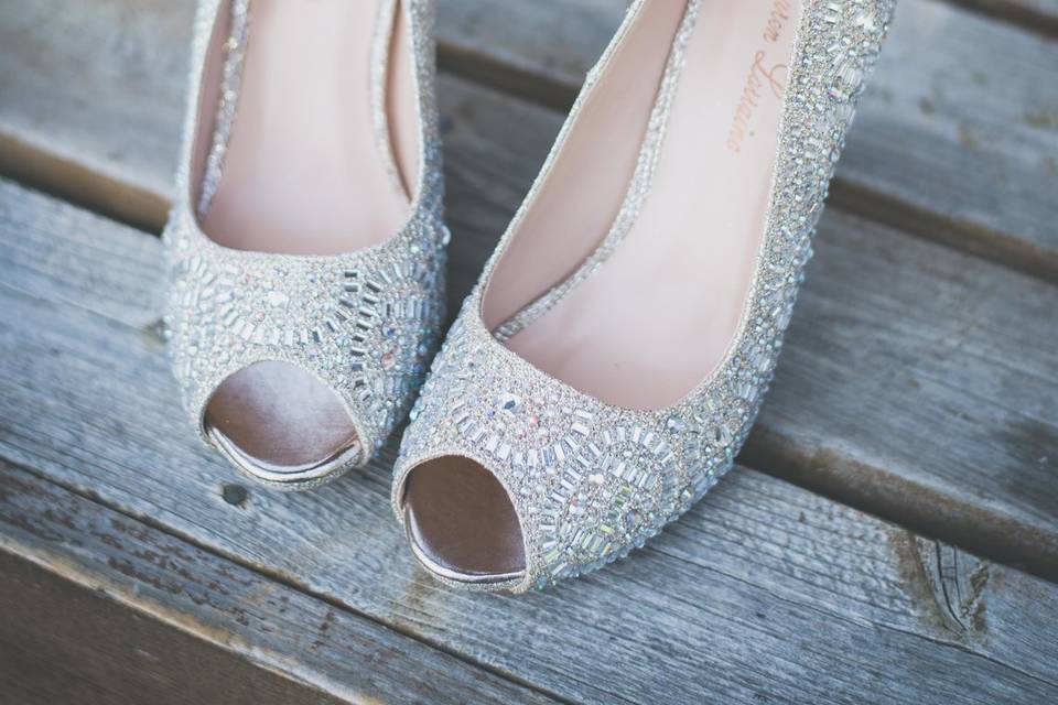 Oh the way those shoes sparkle!