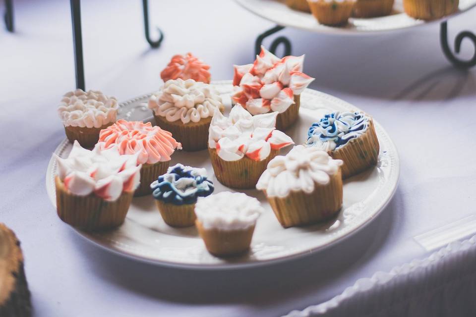 Beautiful assortment of cupcakes for the guests!