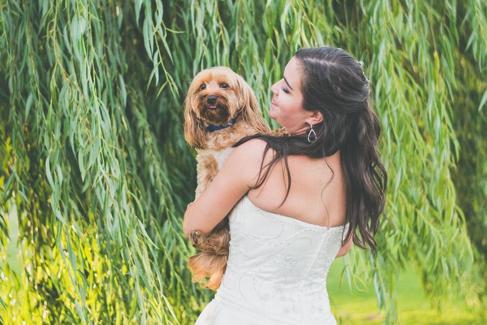 The bride and her pup.