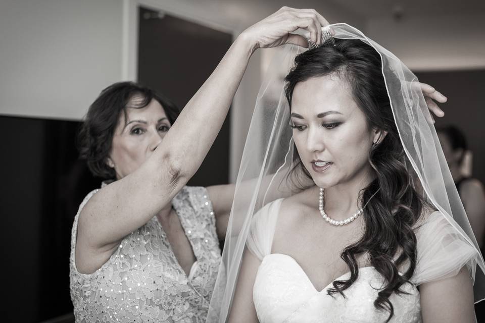 Mom putting veil