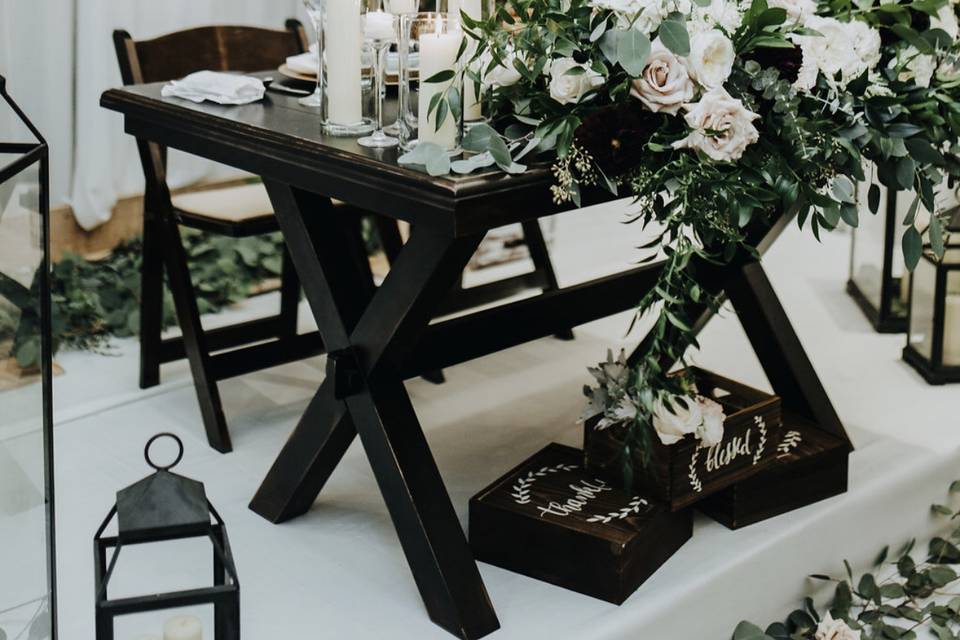 Backdrop & Sweetheart Table