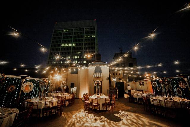 Starry night wedding setting