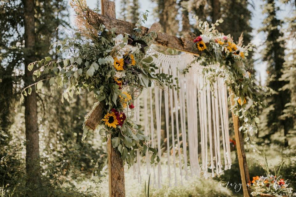 Floral Arch | Mary Webb Photo
