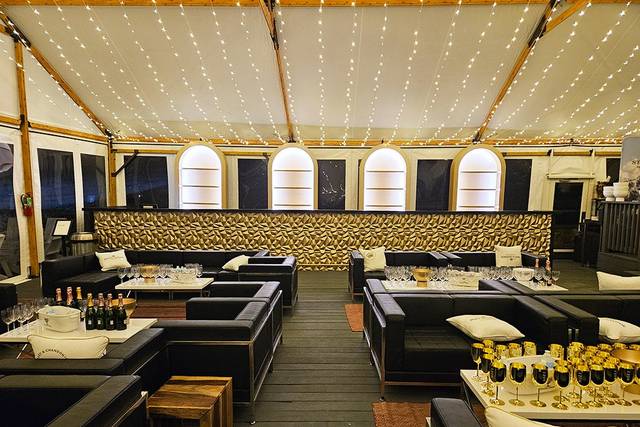 Black Lounge w/ Gold Bar