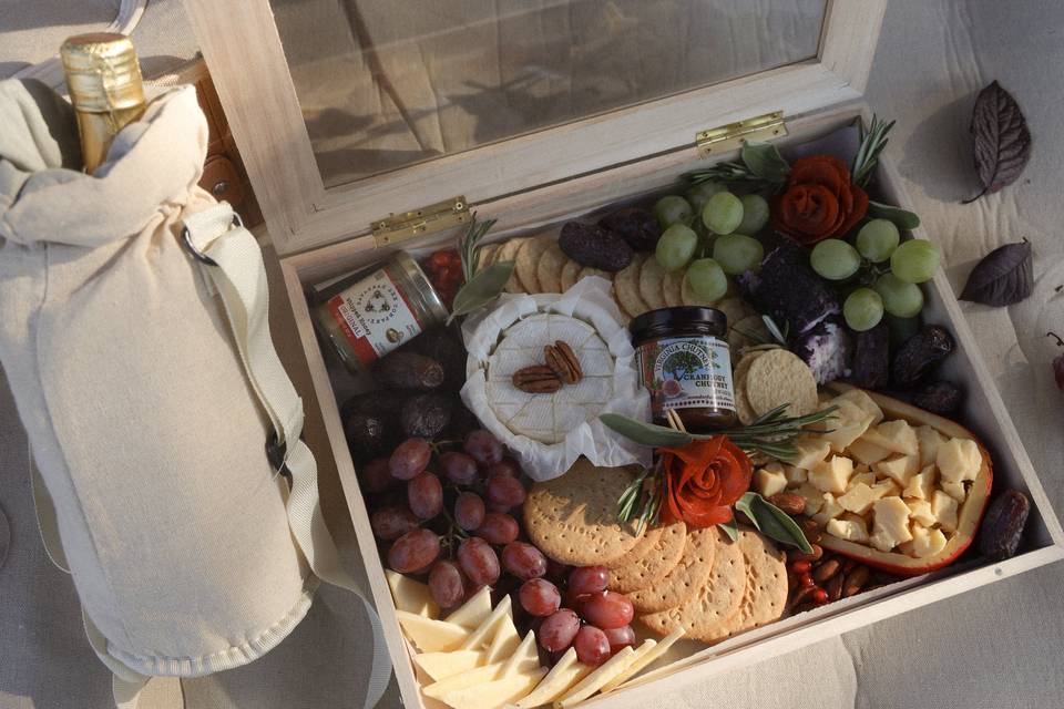 Charcuterie picnic