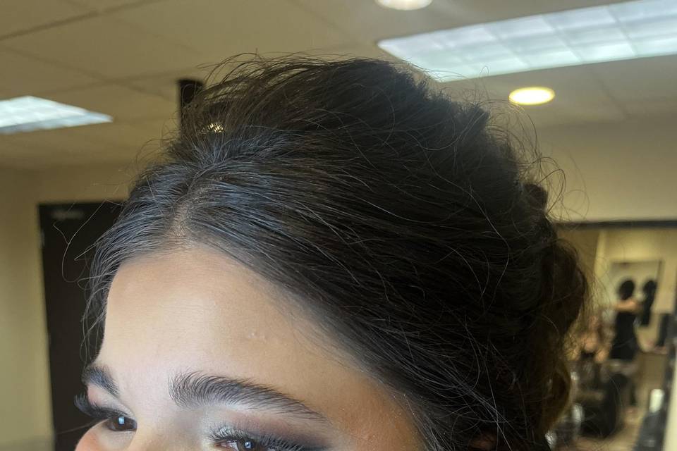 Bridal smokey eye
