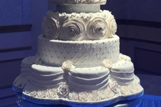 Calandra's Bakery Wedding Cake