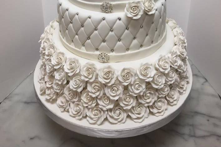 Calandra's Bakery Wedding Cake