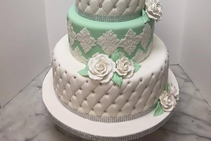 Calandra's Bakery Wedding Cake