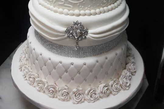 Calandra's Bakery Wedding Cake