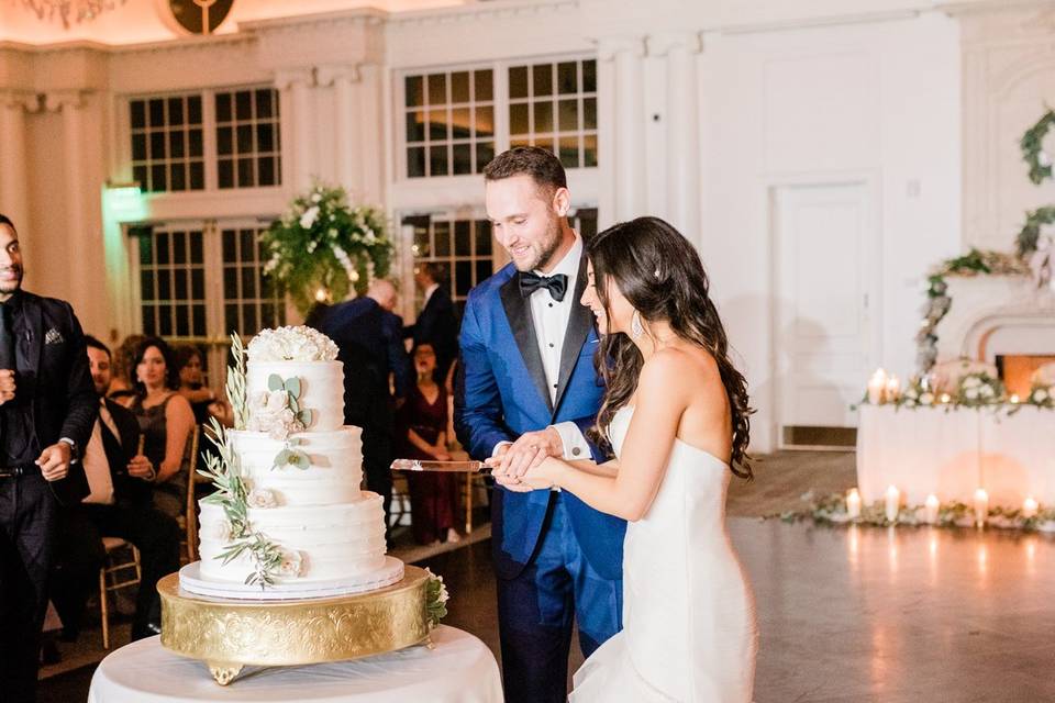 Cutting the cake