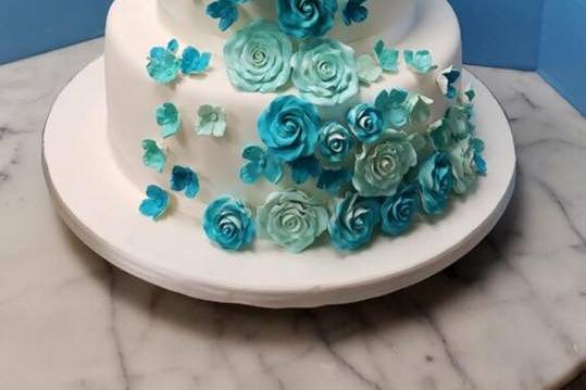 Calandra's Bakery Wedding Cake