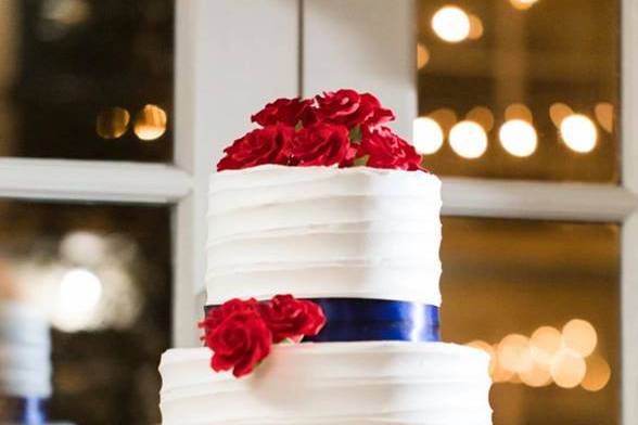 Calandra's Bakery Wedding Cake