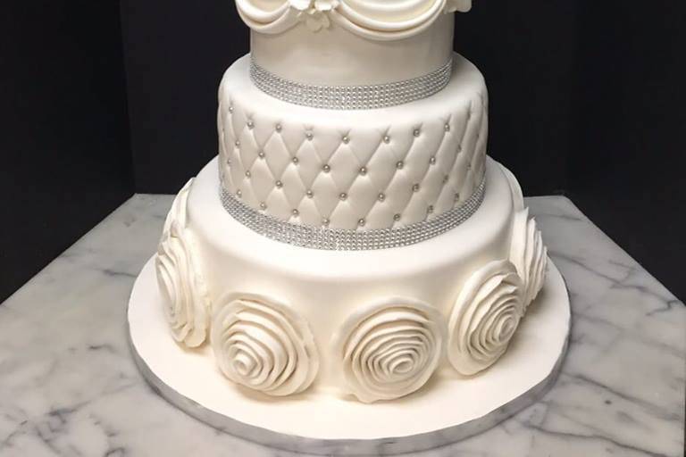 Calandra's Bakery Wedding Cake