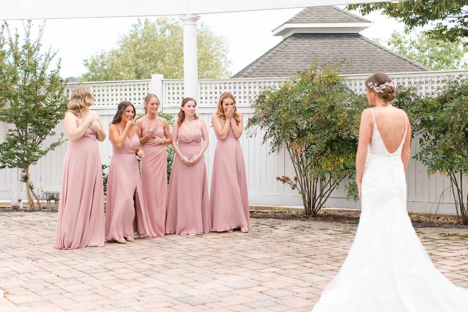 Bridesmaid First Look