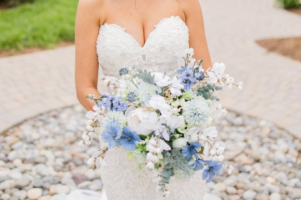 Dusty blue bouquet