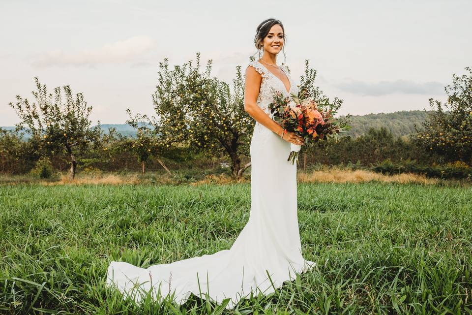 Bridal protrait in the orchard